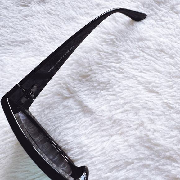 Faye Mirrored Red with Black Rim Sunglasses - Picture 8 of 14